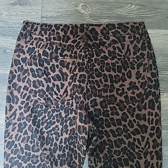 Nine West Cigarette High Rise Skinny Leopard Print Jeans Sz 6 ~ 28" W x 28" Insm - Picture 6 of 6